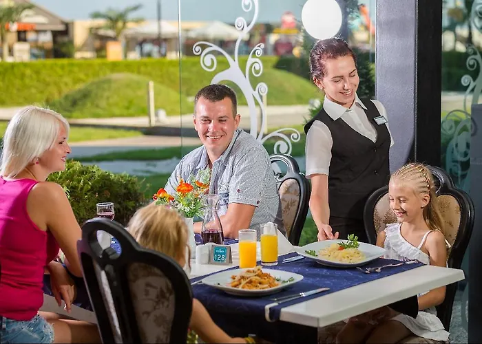 リゾート Evrika Club