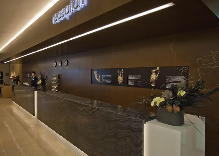 リゾート Evrika Club