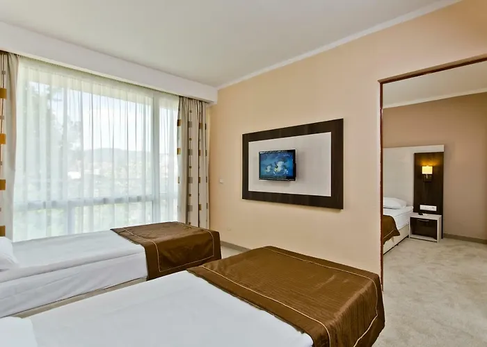 リゾート Evrika Club 4*