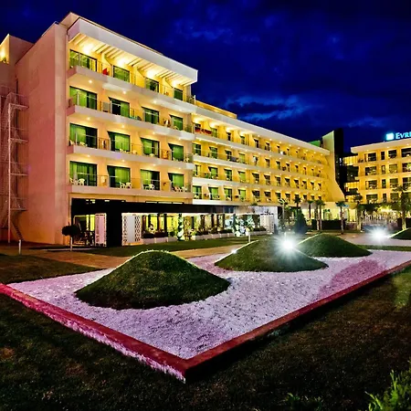 Evrika Club Курортный комплекс 4*