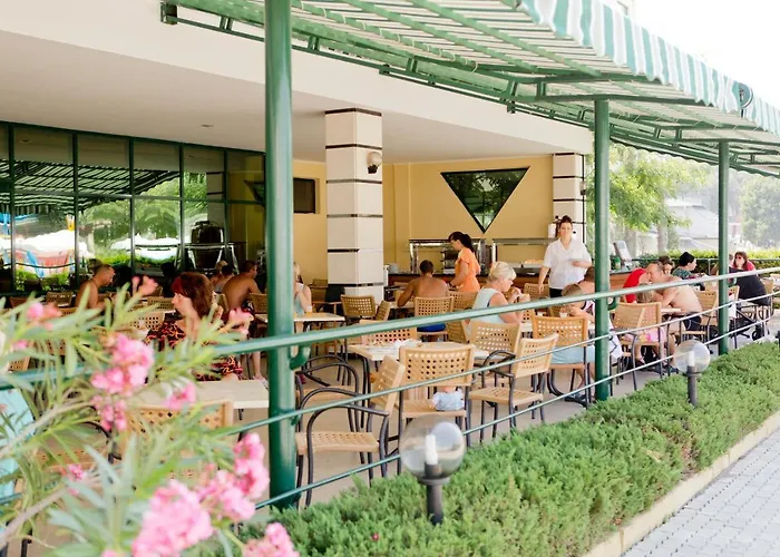 Evrika Club אתר נופש 4*